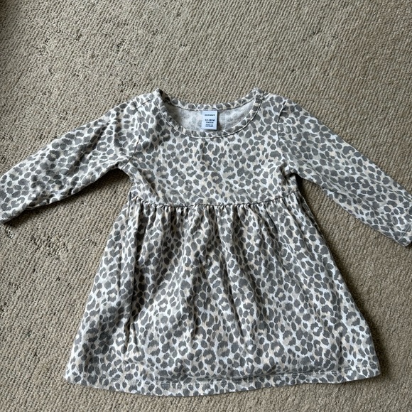 12-18 Month Toddler Girl Dress Bundle- Old Navy, Carter’s, Cat & Jack - Picture 6 of 10